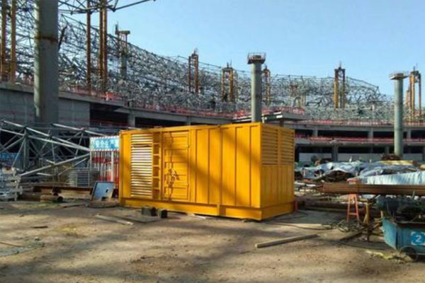 雄县发电机出租如何判断空气滤清器是否需要更换？