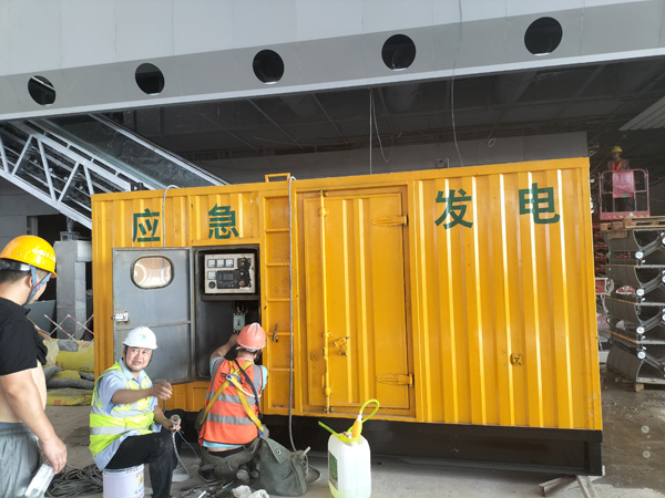雄县怎样判断空气滤清器是否需要更换？